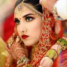 Learn Professional Bridal Makeup at Makeup Studio by Suu